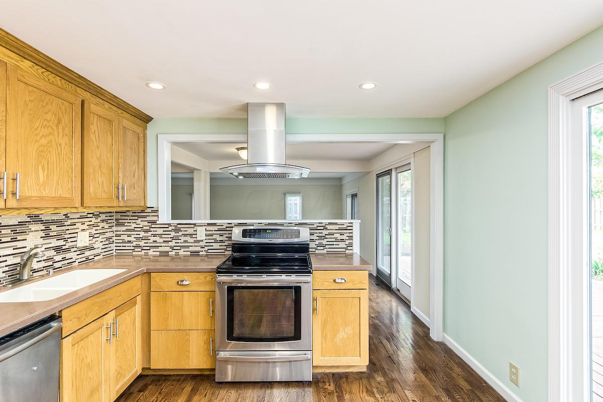 2240 McCoy Road Columbus, OH 43220 - Photo 13 of 49 Gallery Image 13