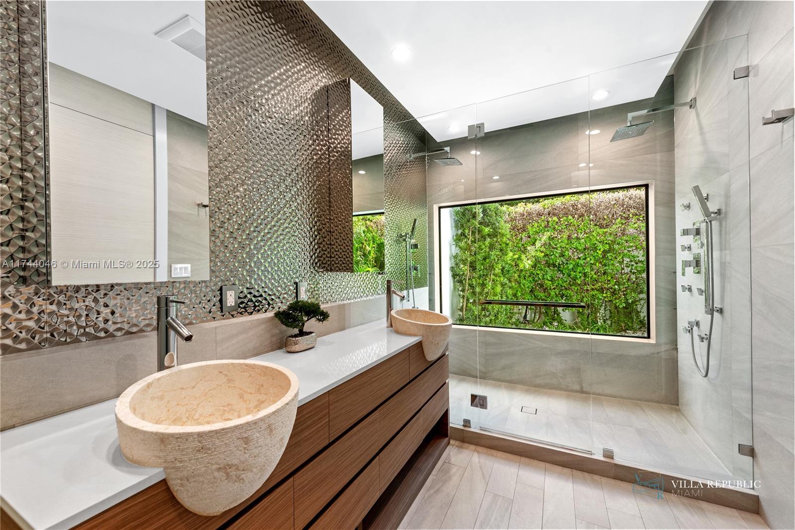 1941 Northeast 196th Terrace Miami, FL 33179 - Photo 29 of 99