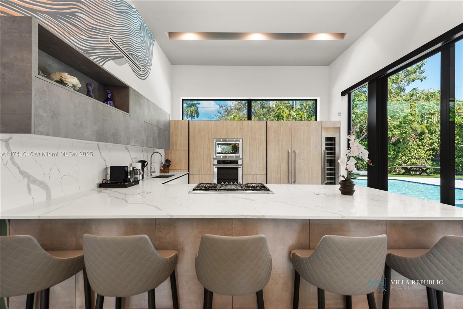 1941 Northeast 196th Terrace Miami, FL 33179 - Photo 63 of 99