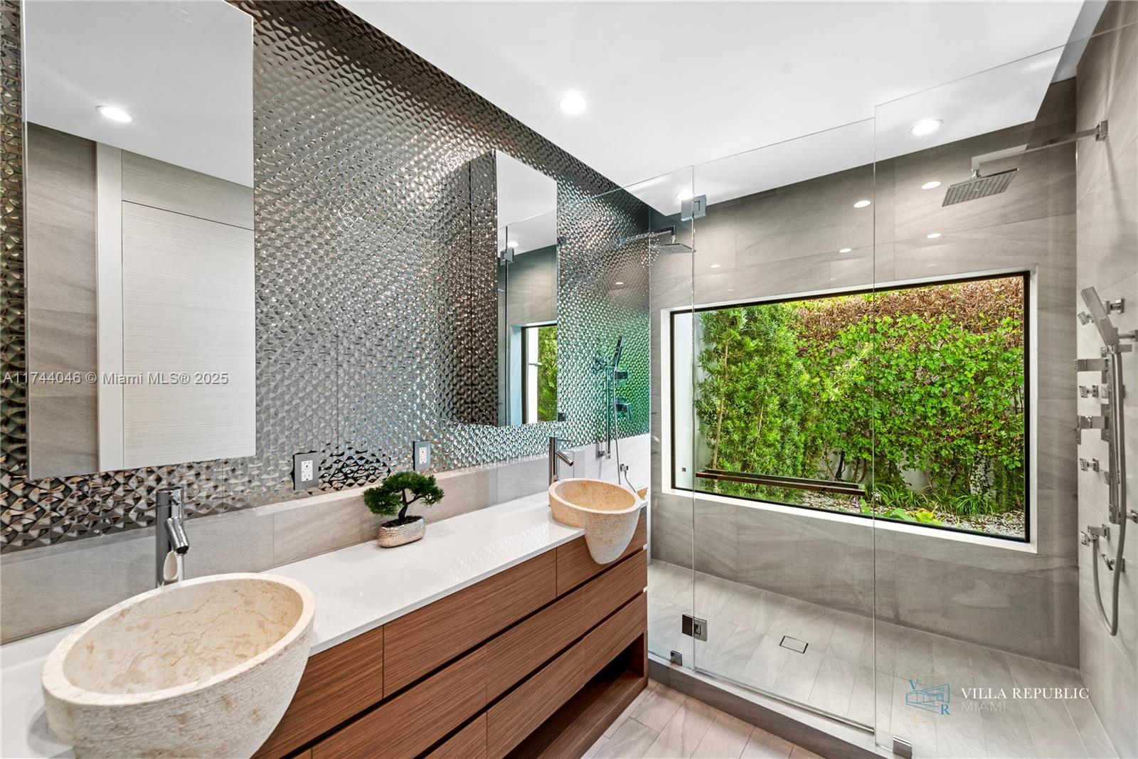 1941 Northeast 196th Terrace Miami, FL 33179 - Photo 72 of 99