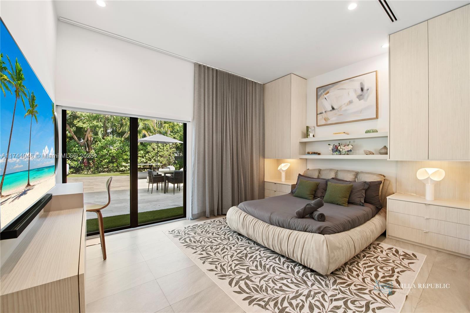 1941 Northeast 196th Terrace Miami, FL 33179 - Photo 74 of 99