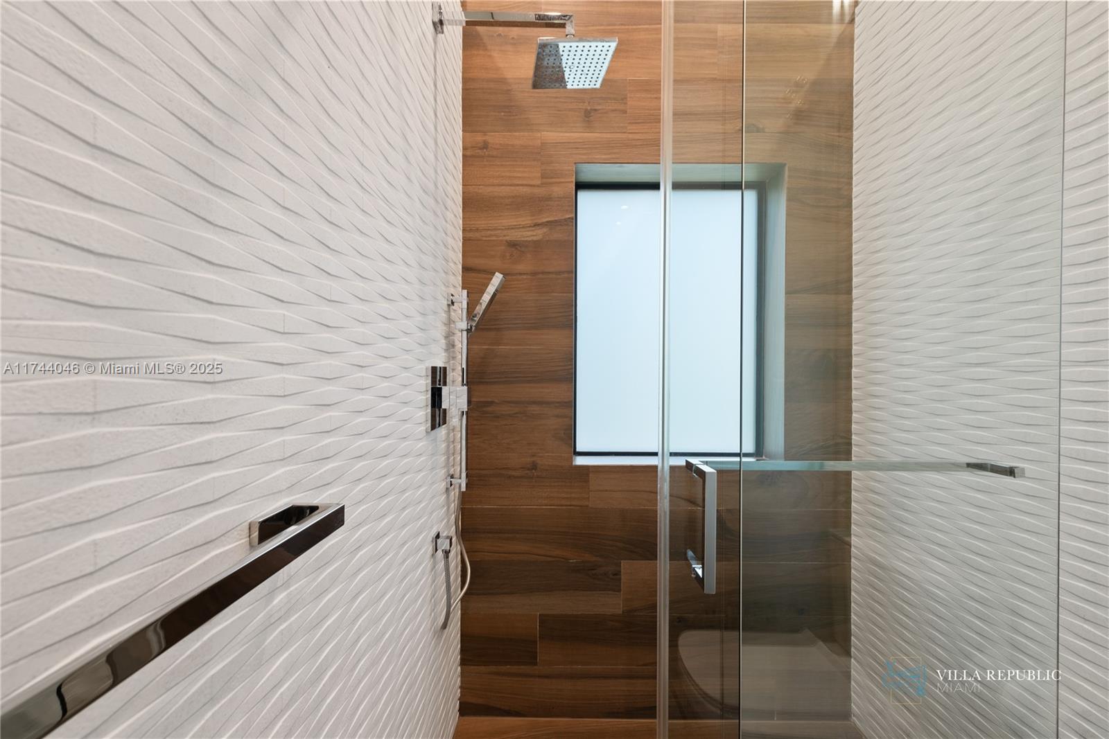 1941 Northeast 196th Terrace Miami, FL 33179 - Photo 77 of 99