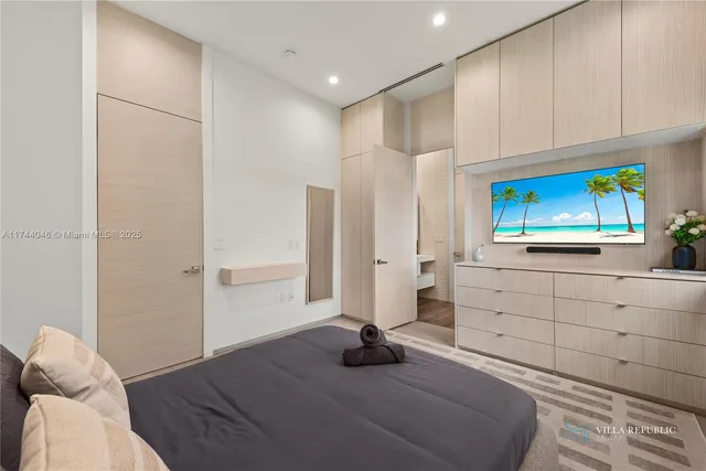 $45,000 | 1941 Northeast 196th Terrace, Miami, FL 33179