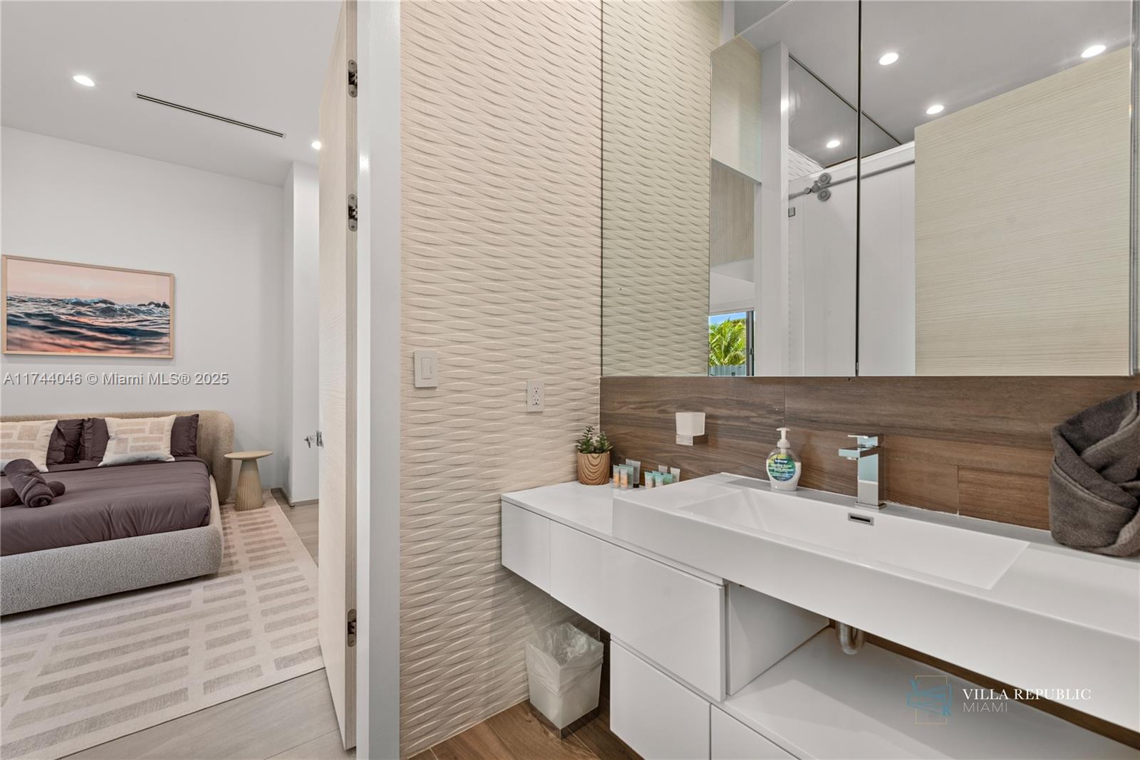 1941 Northeast 196th Terrace Miami, FL 33179 - Photo 80 of 99