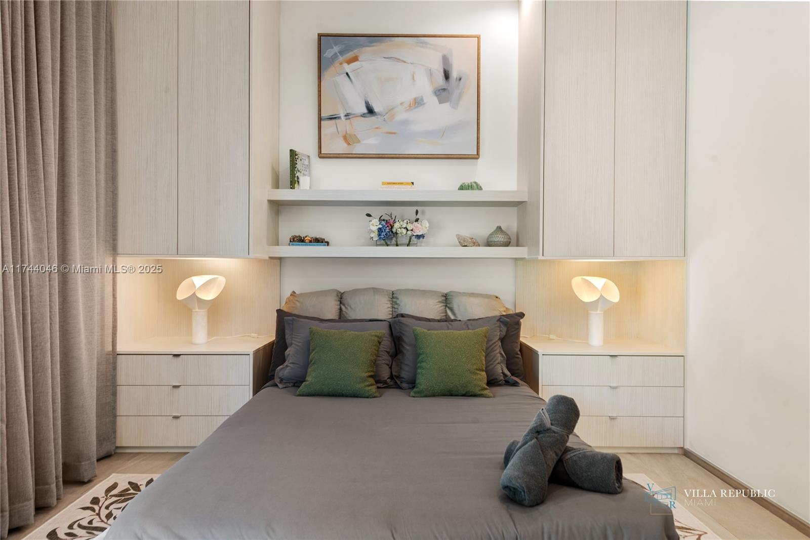 1941 Northeast 196th Terrace Miami, FL 33179 - Photo 81 of 99