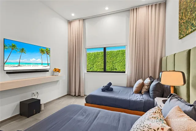 $45,000 | 1941 Northeast 196th Terrace, Miami, FL 33179