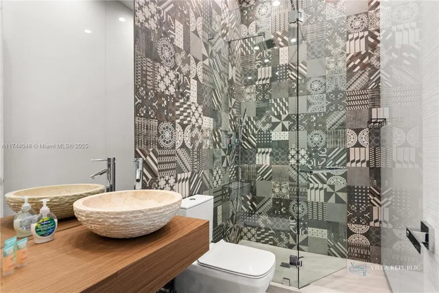 $45,000 | 1941 Northeast 196th Terrace, Miami, FL 33179