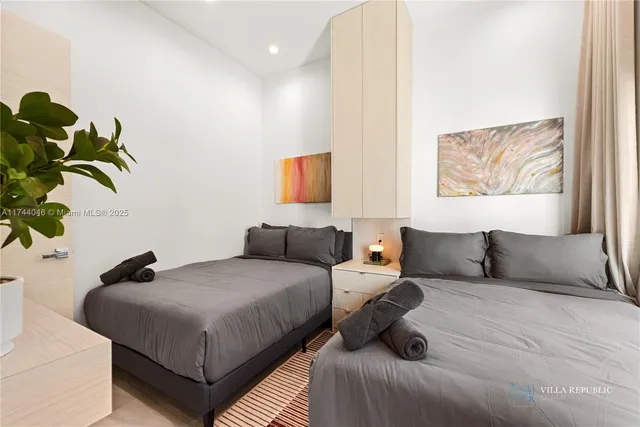 $45,000 | 1941 Northeast 196th Terrace, Miami, FL 33179