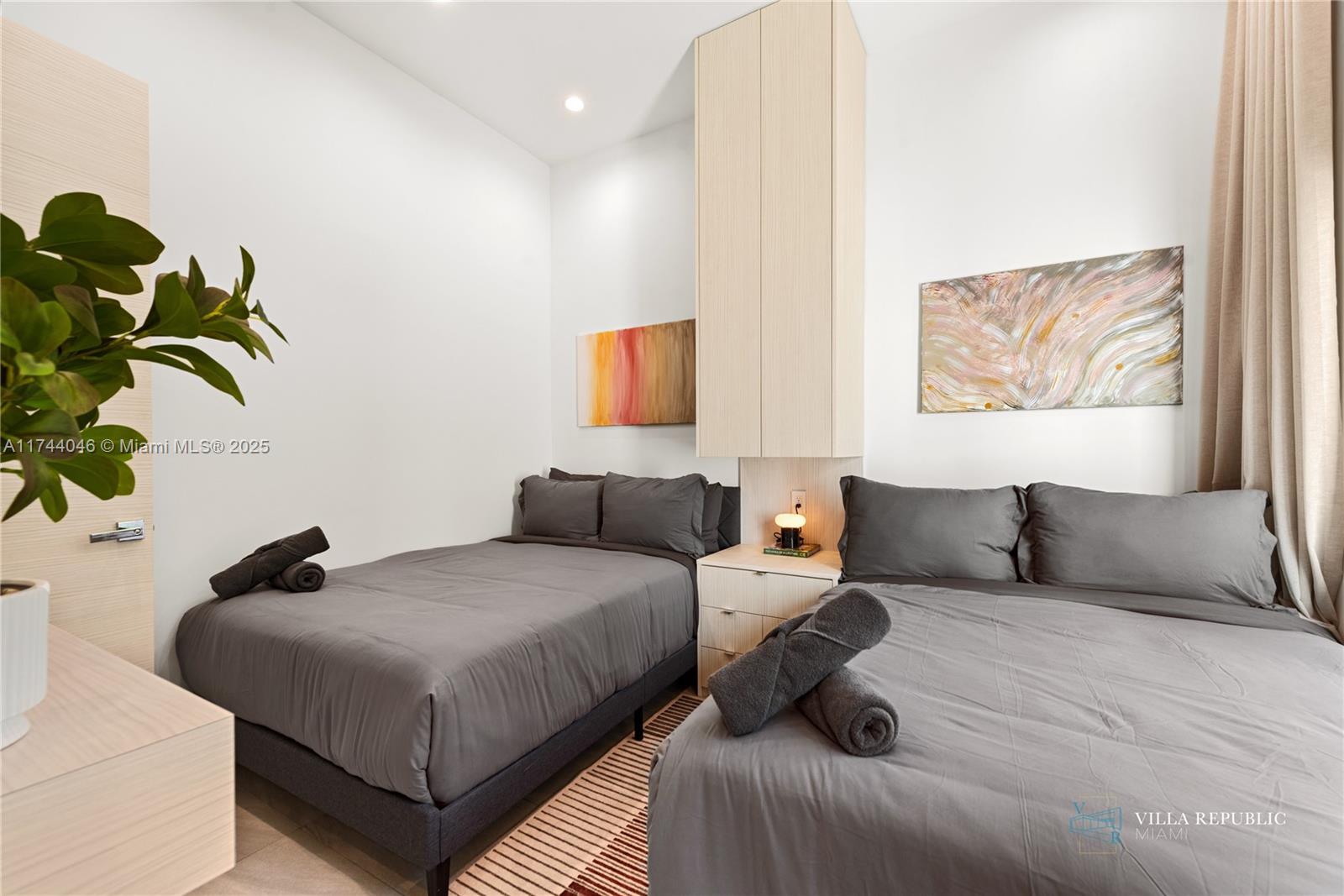 1941 Northeast 196th Terrace Miami, FL 33179 - Photo 88 of 99