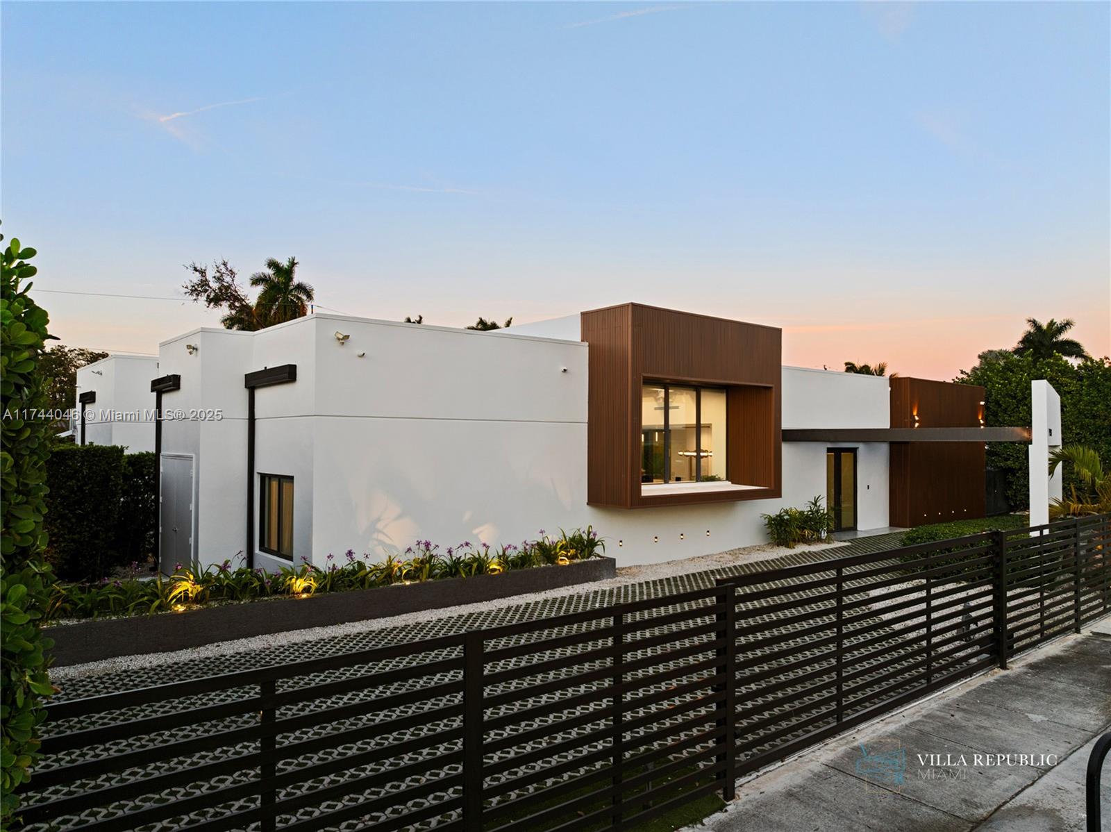 1941 Northeast 196th Terrace Miami, FL 33179 - Photo 99 of 99