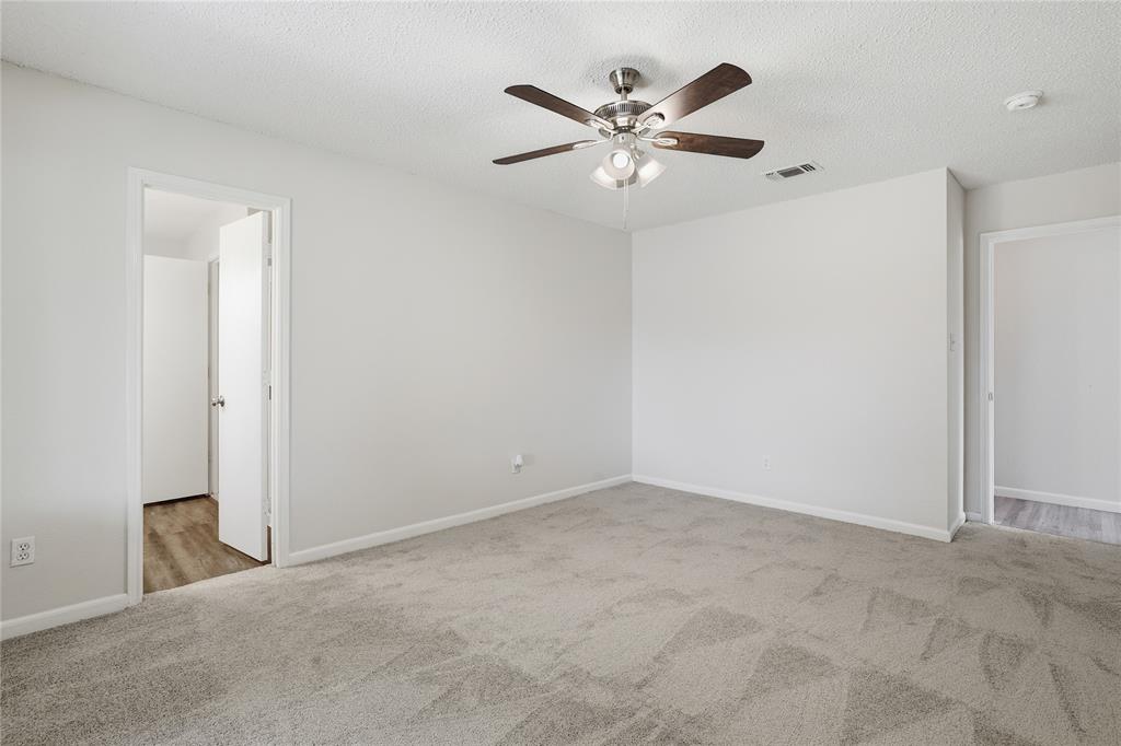 7101 Ranger Way Fort Worth, TX 76133 - Photo 13 of 22