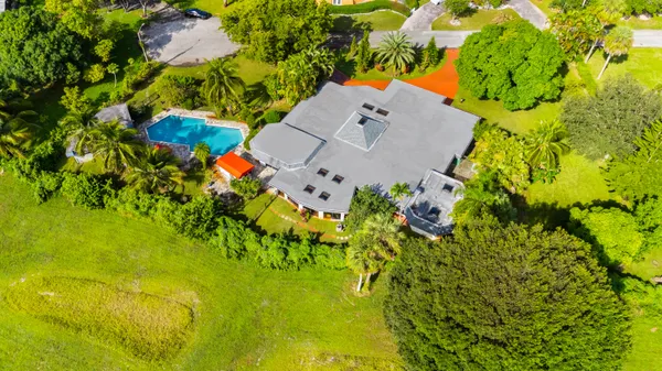$1,250,000 | 5104 White Oak Lane, Tamarac, FL 33319