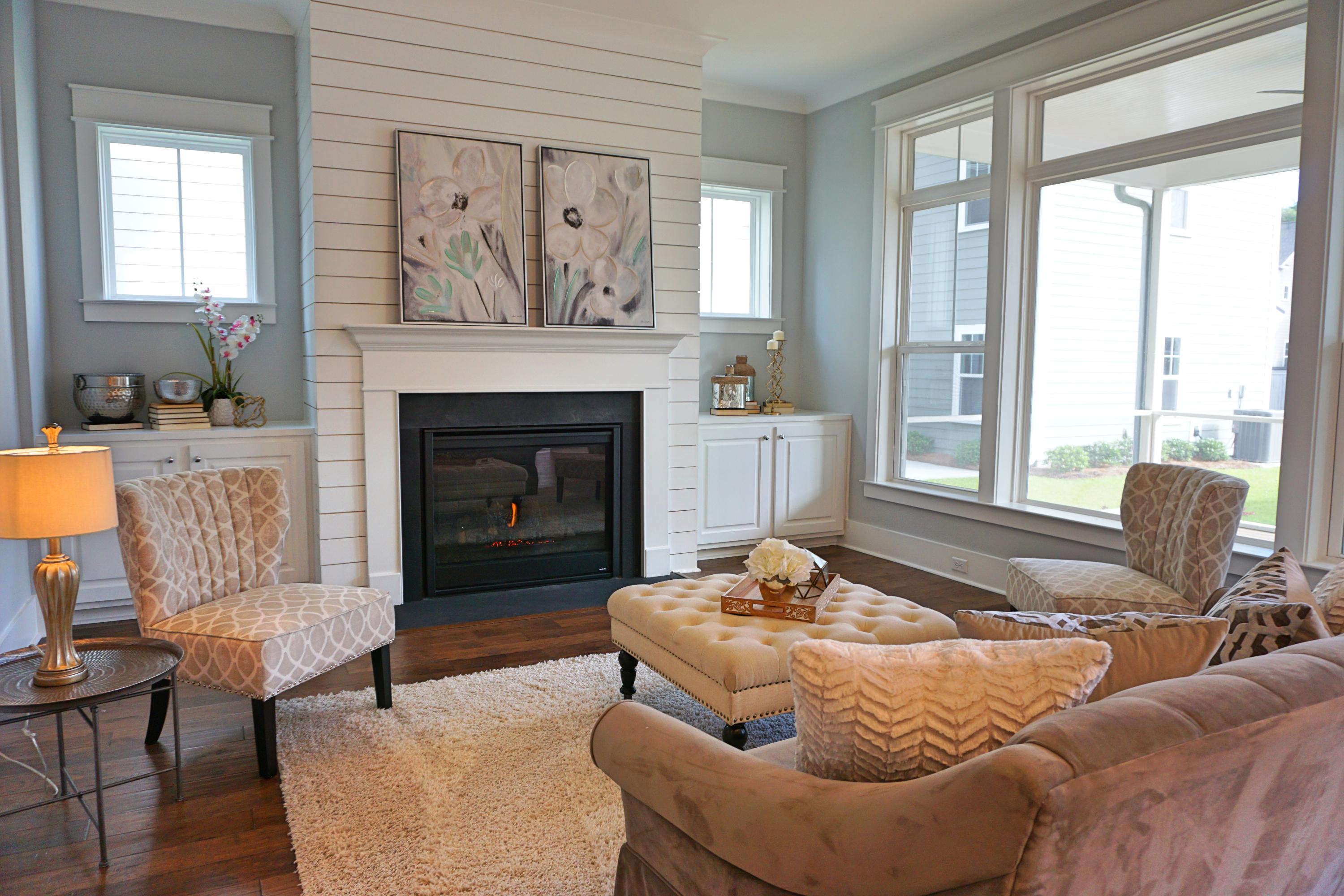 1367 Rivella Drive Mount Pleasant, SC 29464 - Photo 6 of 23 1367 Rivella Dr. - Great Room