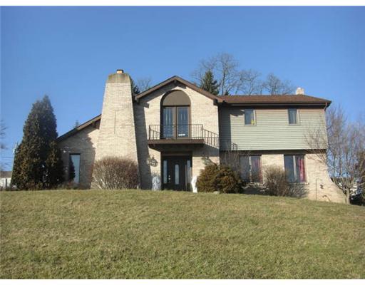 238 Clever Road McKees Rocks, PA 15136 - Photo 1 of 3 Exterior Front.