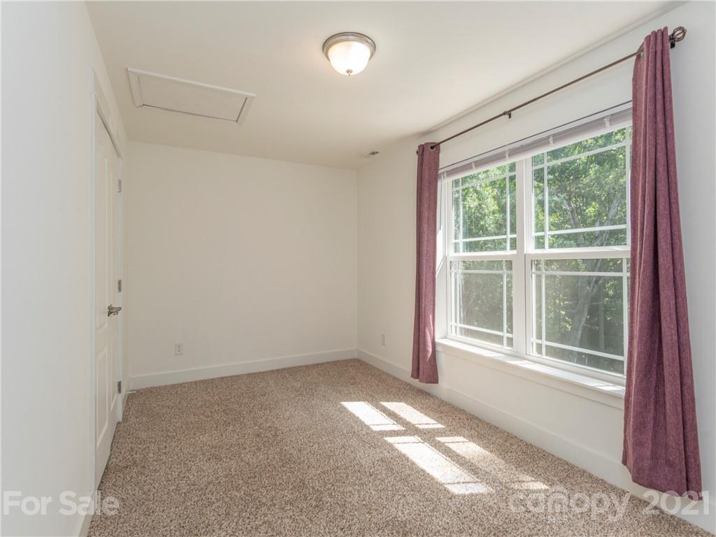 14 Rivendell Road Fairview, NC 28730 - Photo 17 of 30 Gallery Image 17