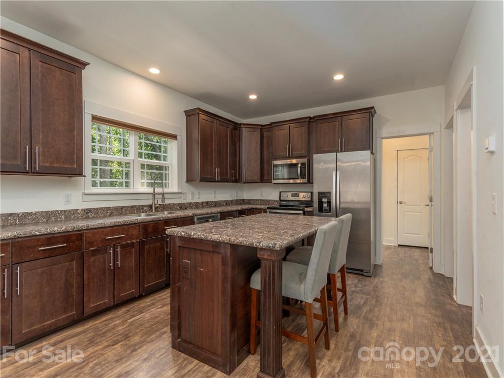 14 Rivendell Road Fairview, NC 28730 - Photo 7 of 30 Gallery Image 7
