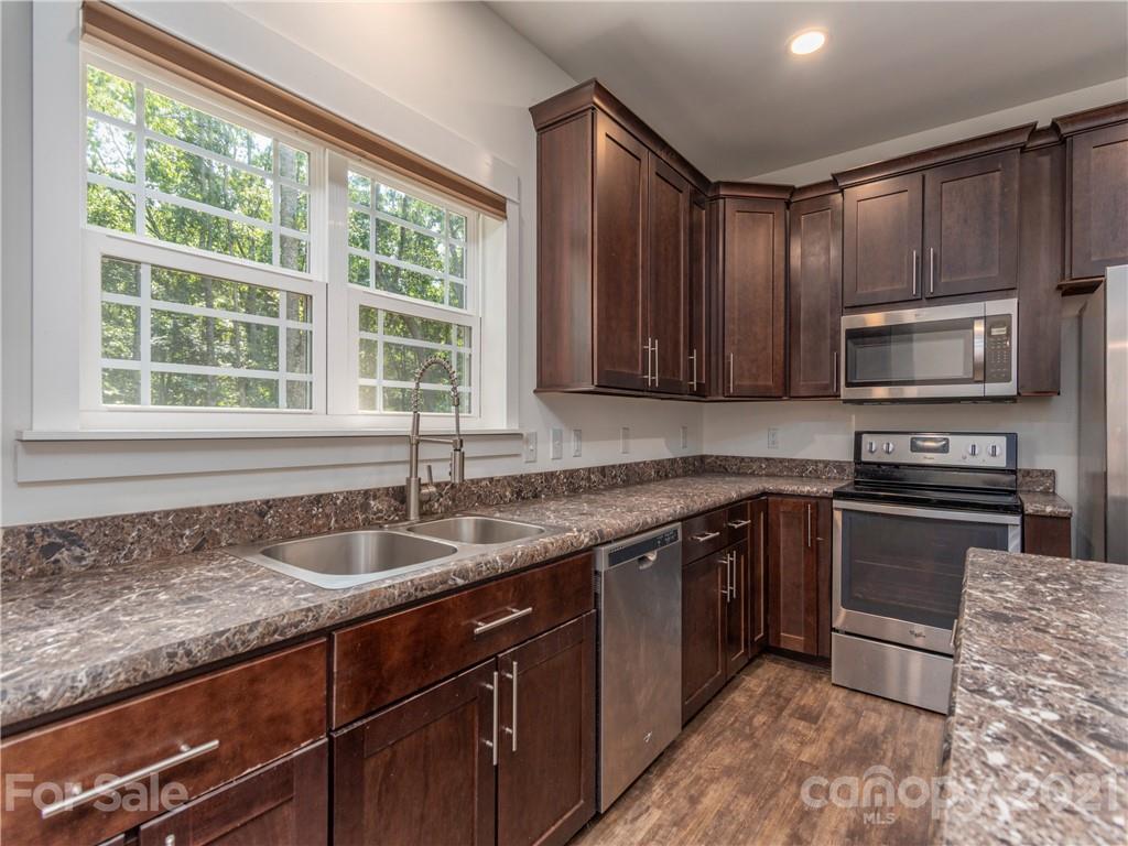 14 Rivendell Road Fairview, NC 28730 - Photo 8 of 30 Gallery Image 8