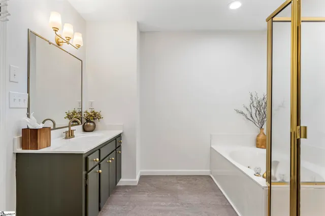 $625,000 | 105 Sugar Mill Court, Greer, SC 29650