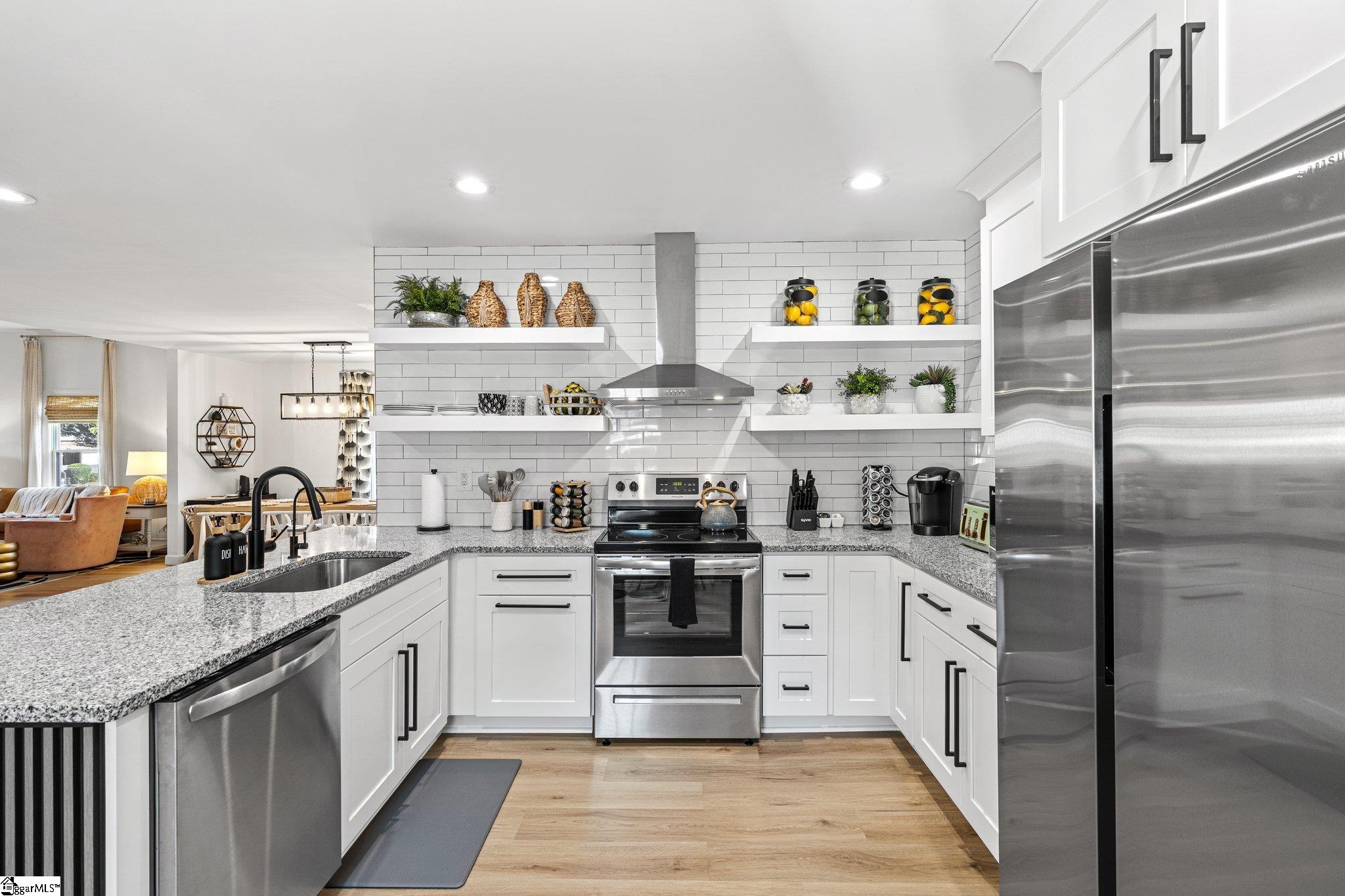 54 Allen Street Greenville, SC 29605 - Photo 13 of 34