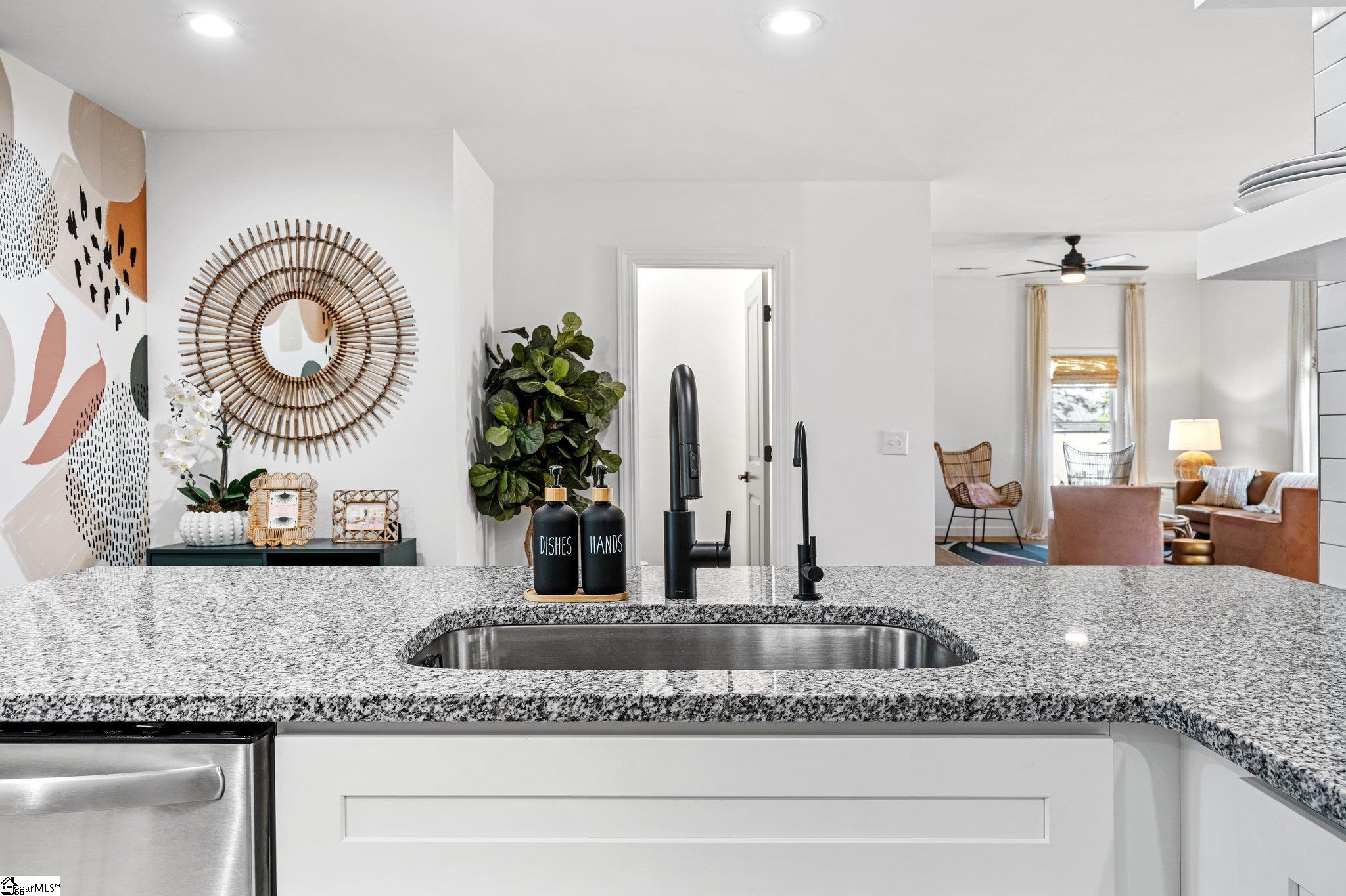 54 Allen Street Greenville, SC 29605 - Photo 15 of 34