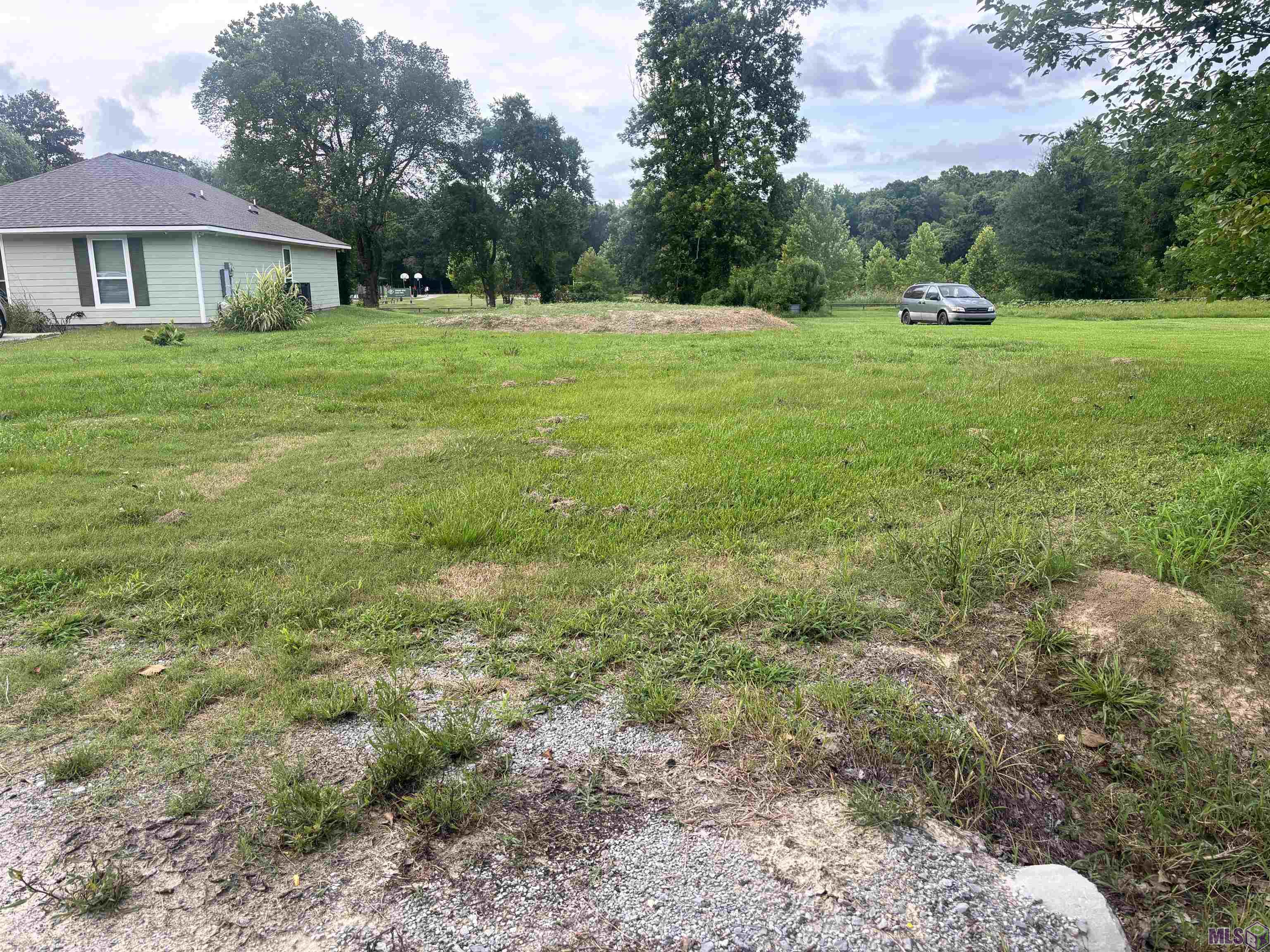 2265 Gore Road Baton Rouge, LA 70807 - Photo 1 of 5