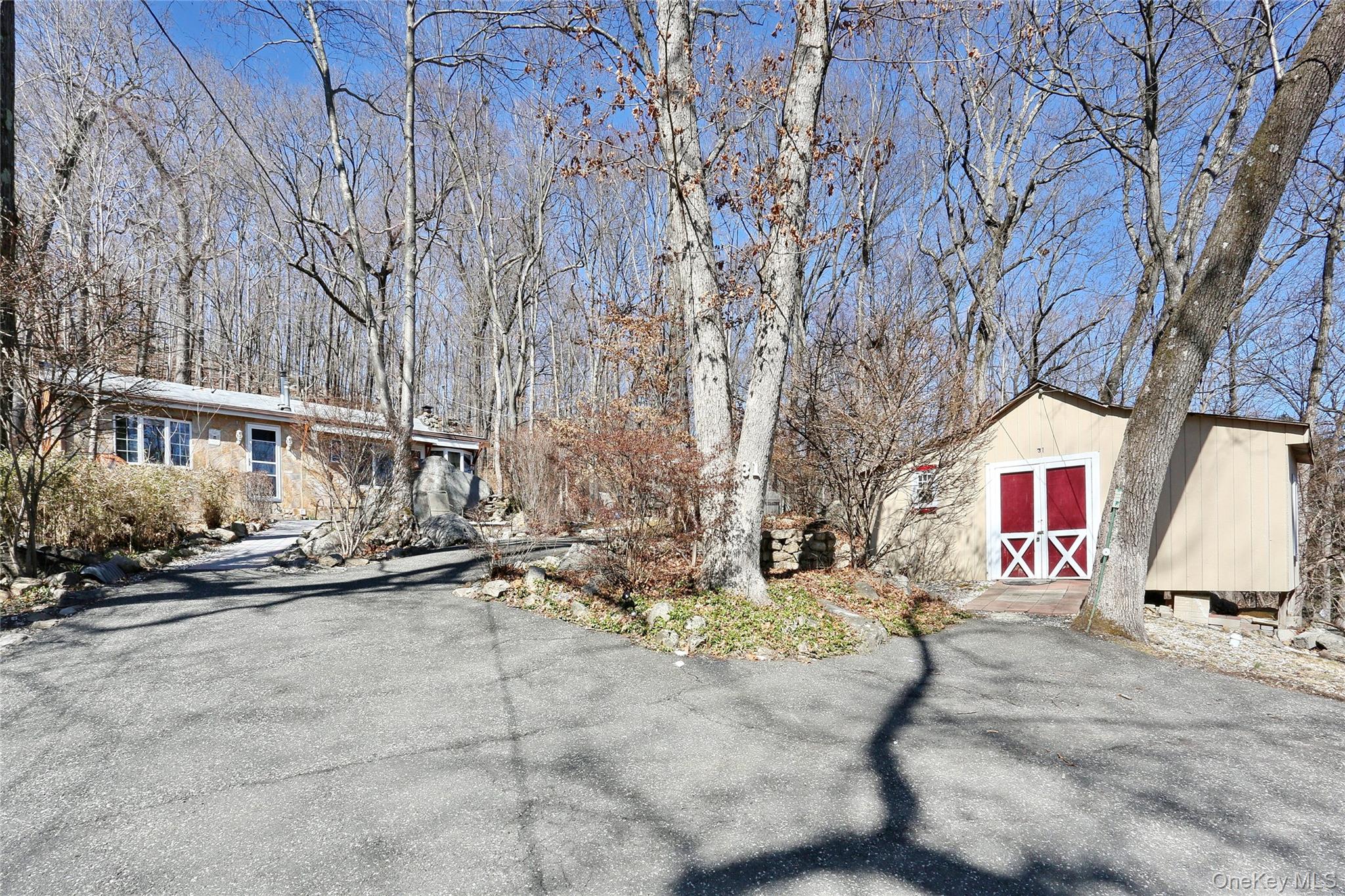 31 Hemlock Hill Road Montebello, NY 10901 - Photo 11 of 12