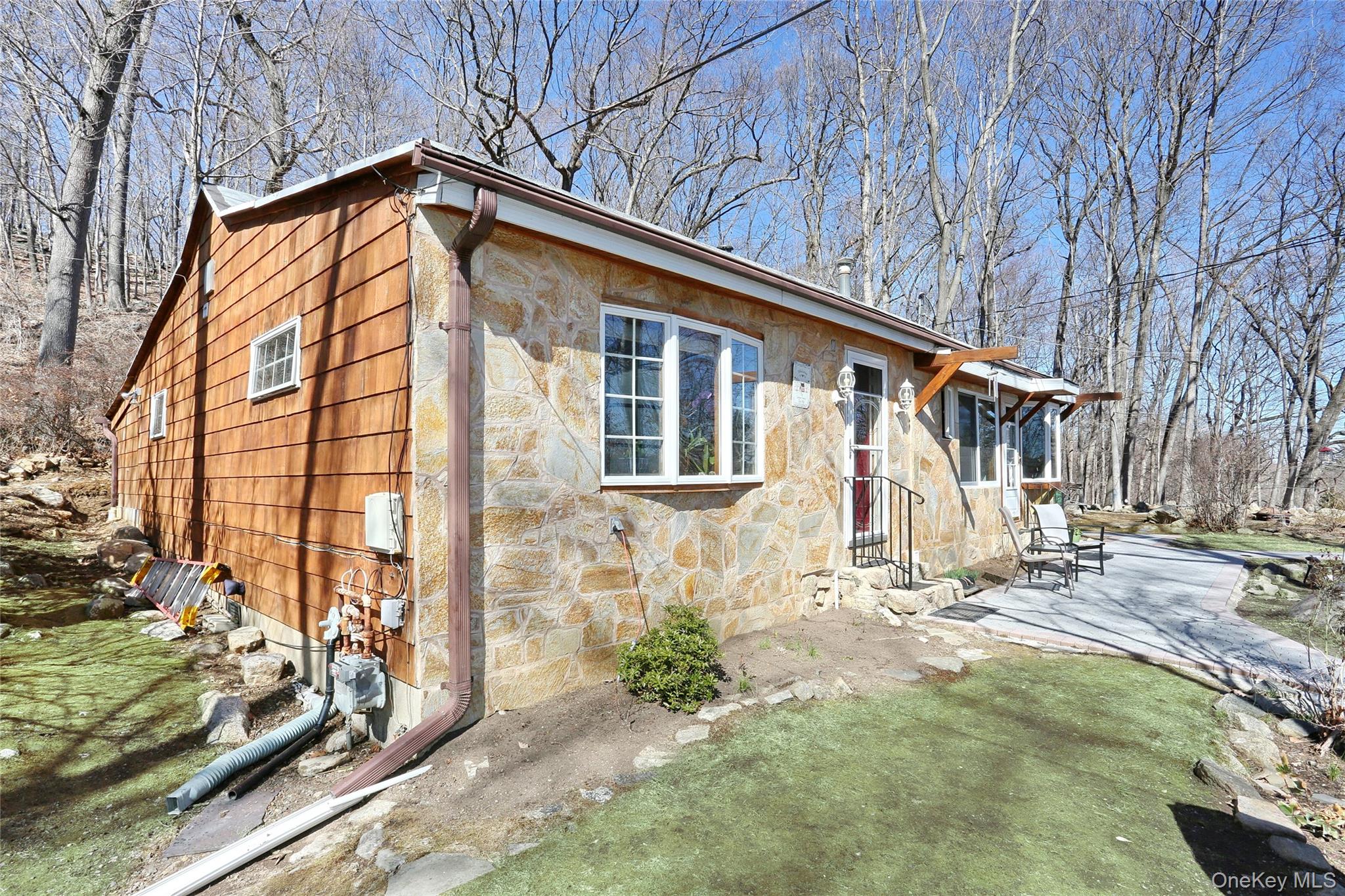 31 Hemlock Hill Road Montebello, NY 10901 - Photo 7 of 12