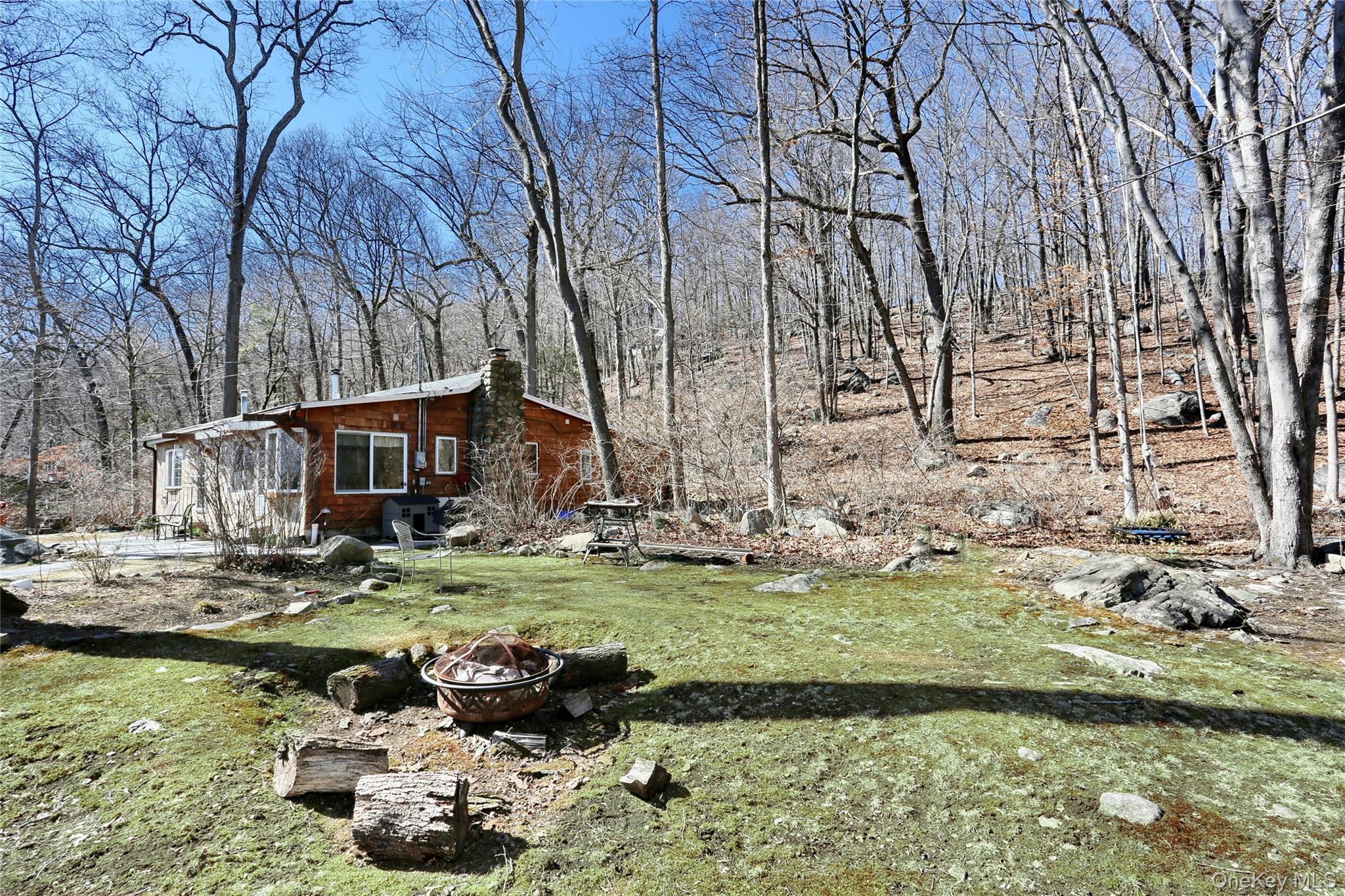31 Hemlock Hill Road Montebello, NY 10901 - Photo 10 of 12