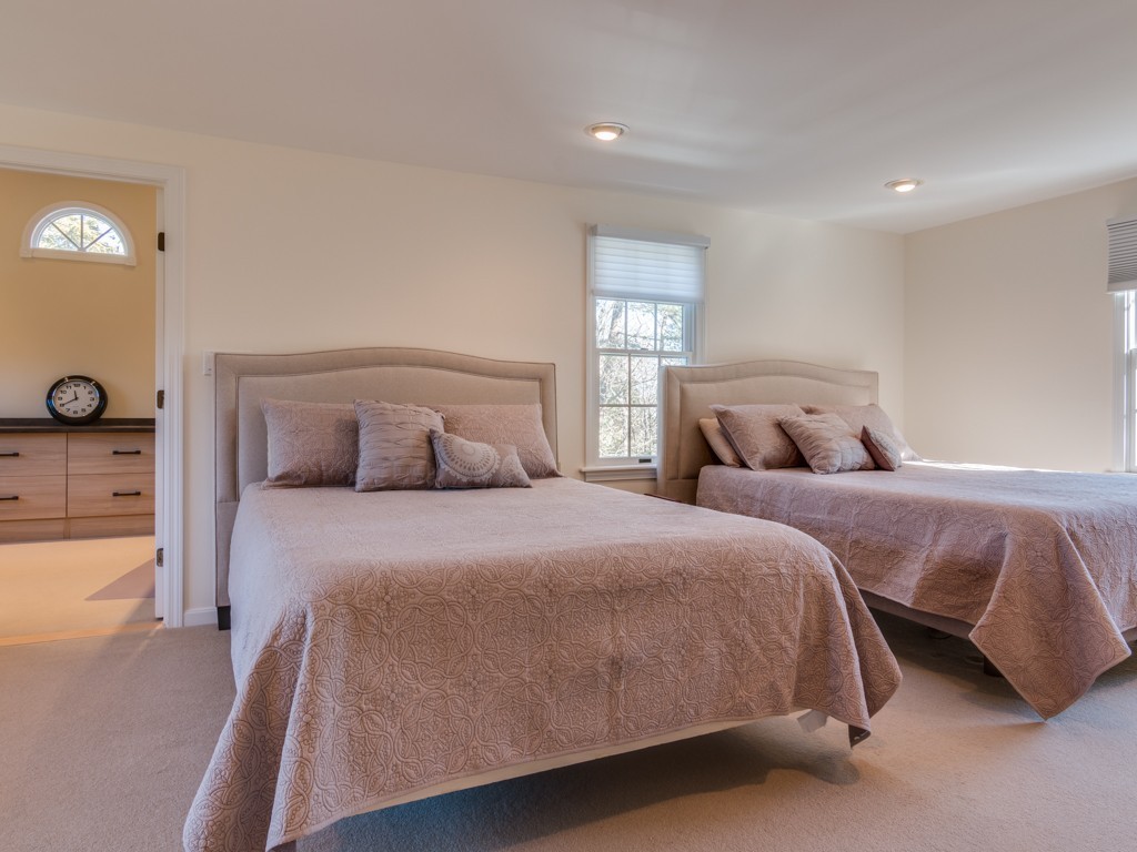 18 Woodcrest Road Manchester, MA 01944 - Photo 19 of 30 Gallery Image 19