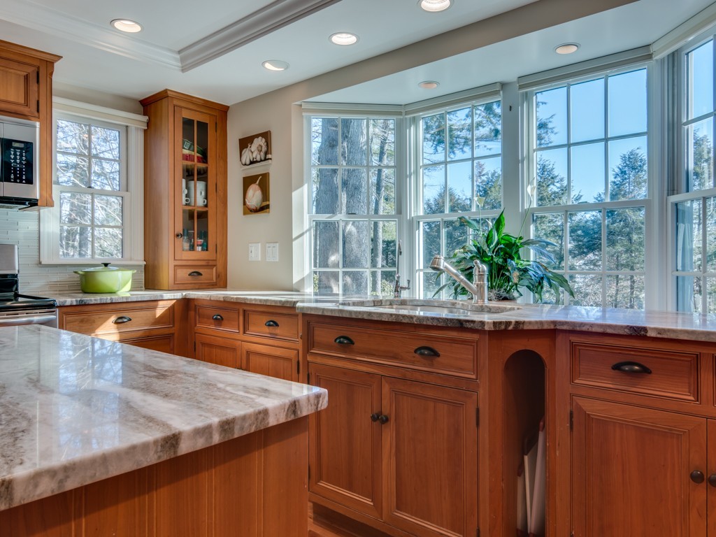 18 Woodcrest Road Manchester, MA 01944 - Photo 3 of 30 Gallery Image 3