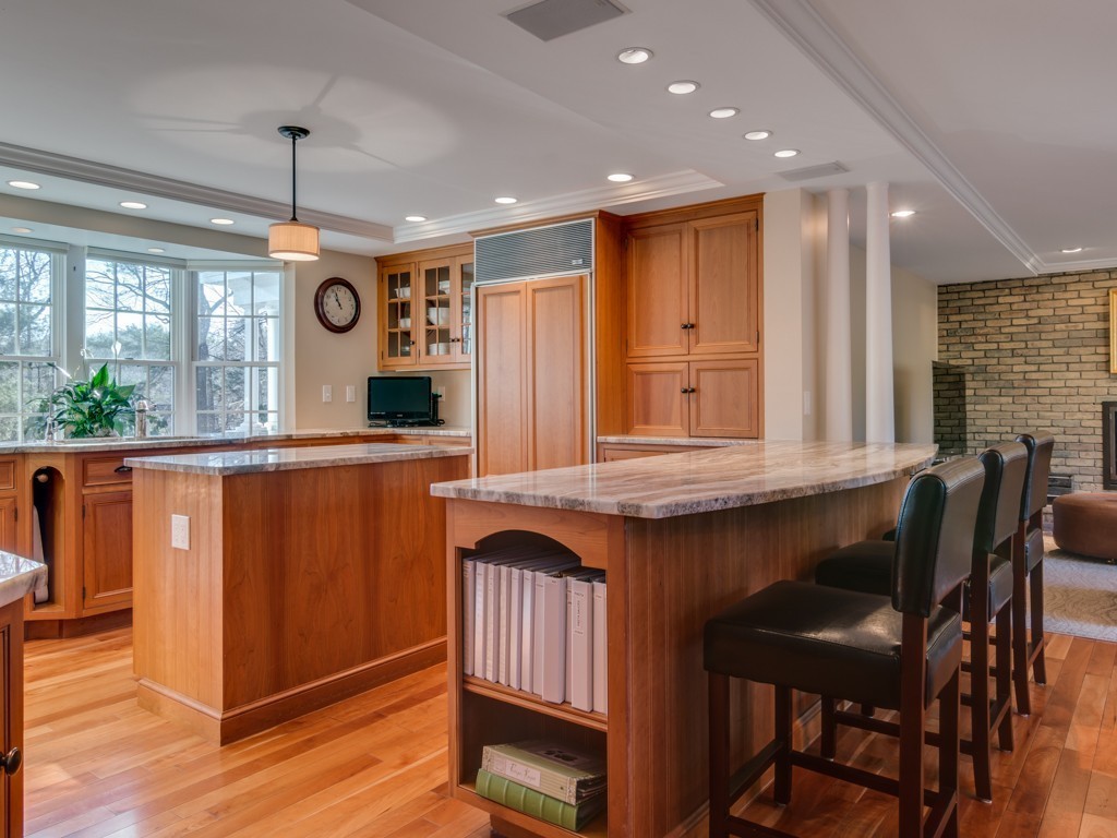 18 Woodcrest Road Manchester, MA 01944 - Photo 5 of 30 Gallery Image 5