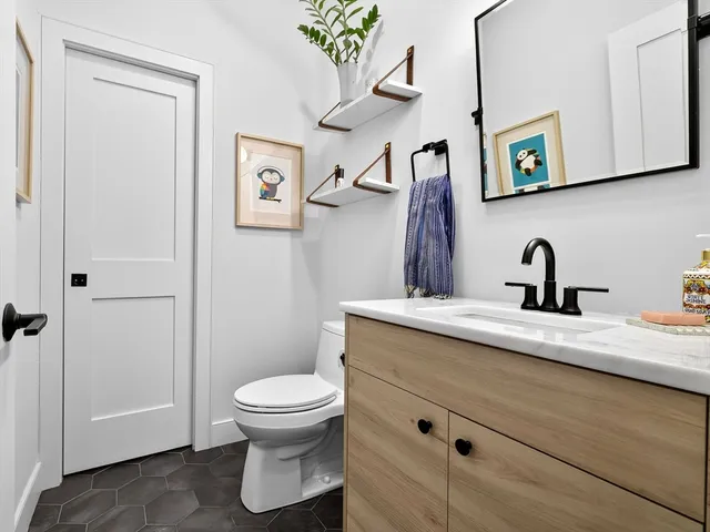 $929,000 | 4 Payne Street, Unit 5, Boston, MA 02122