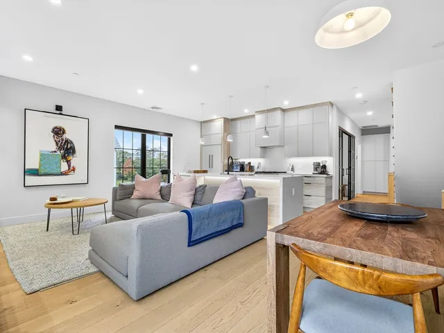 $929,000 | 4 Payne Street, Unit 5, Boston, MA 02122