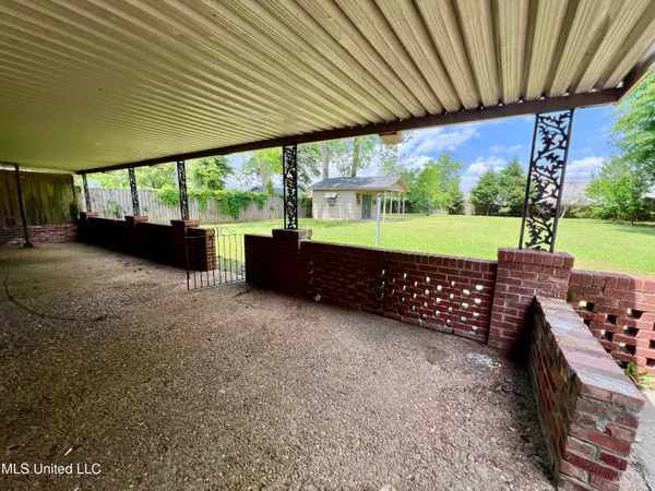 $135,000 | 111 East Gresham Street, Indianola, MS 38751