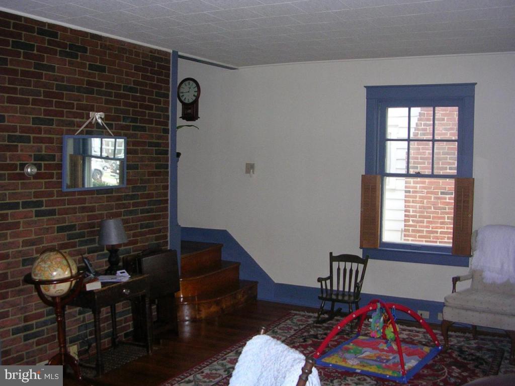 329 Front Street Lititz, PA 17543 - Photo 2 of 13