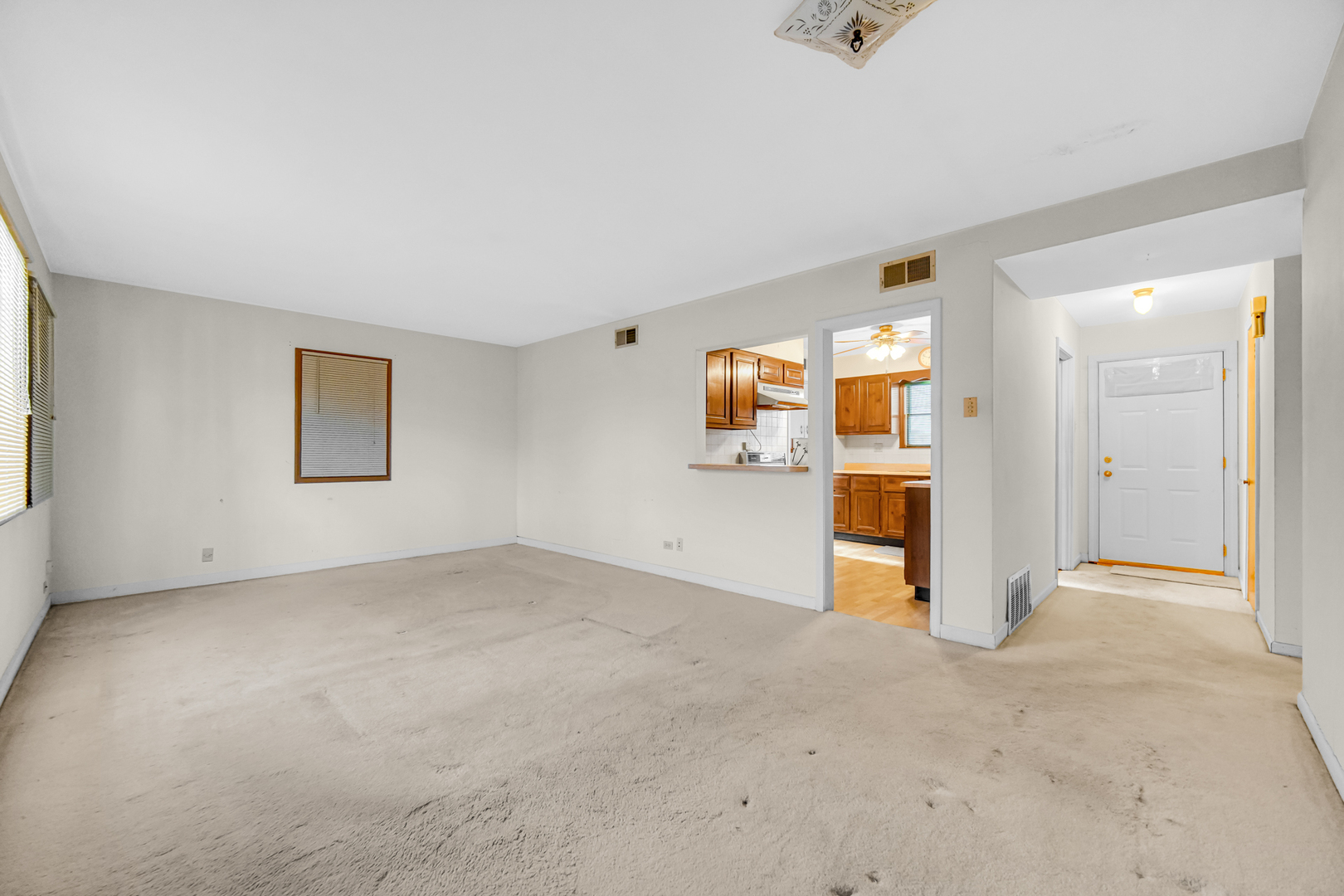 18625 Golfview Avenue Homewood, IL 60430 - Photo 3 of 15