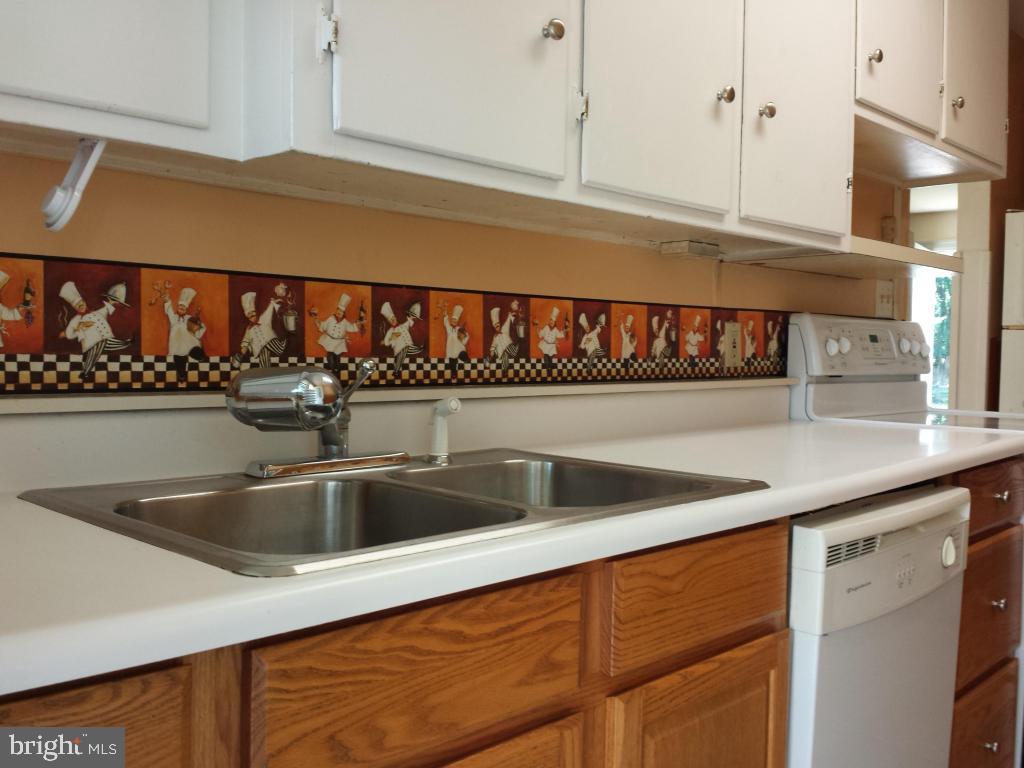 856 Eden Road Lancaster, PA 17601 - Photo 3 of 8