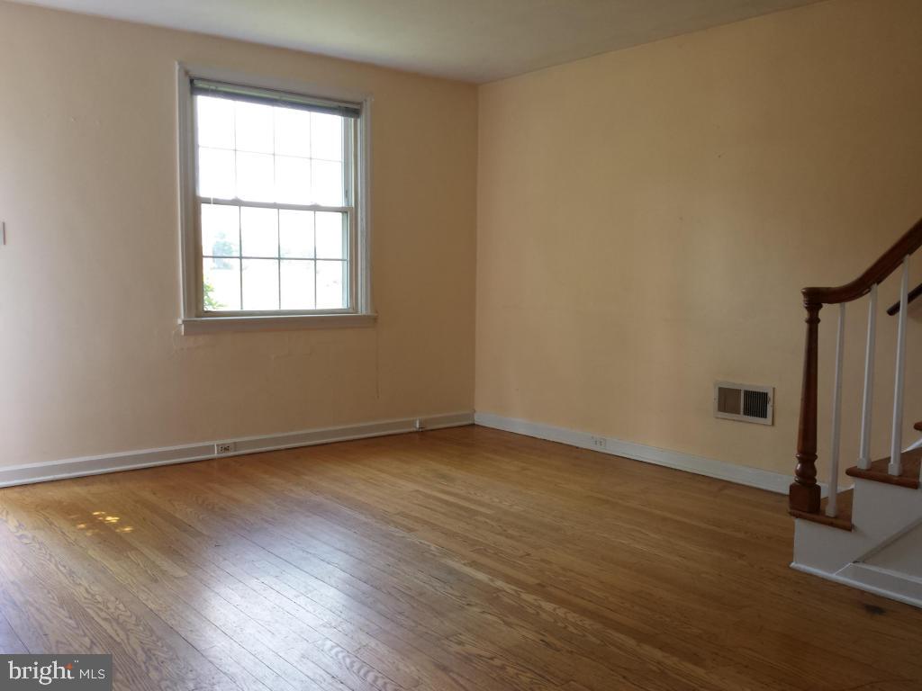 856 Eden Road Lancaster, PA 17601 - Photo 5 of 8
