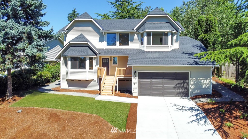 2714 Cedar Avenue South Renton, WA 98055 - Photo 1 of 31 Gallery Image 1