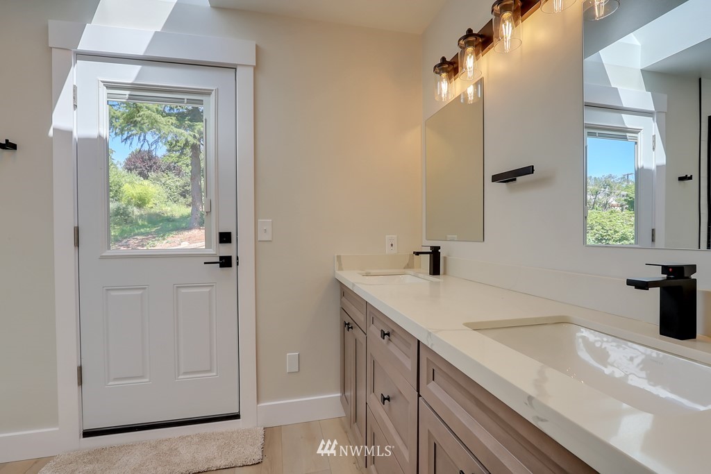 2714 Cedar Avenue South Renton, WA 98055 - Photo 19 of 31 Gallery Image 19