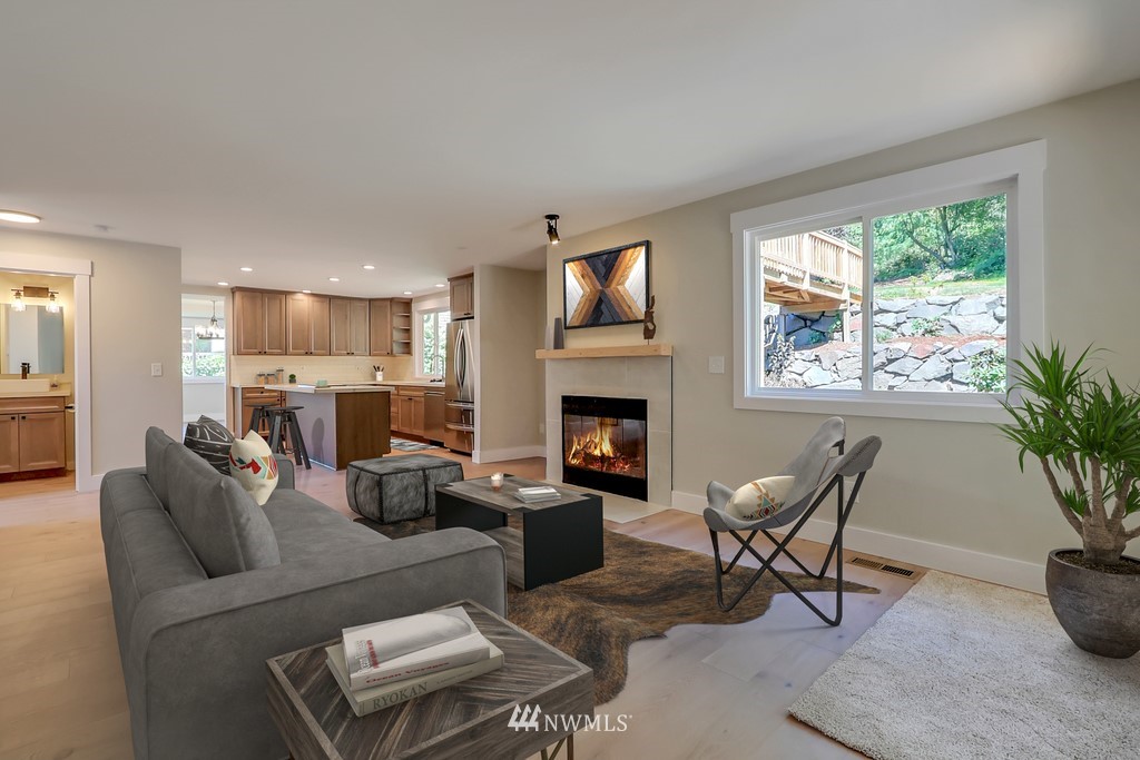 2714 Cedar Avenue South Renton, WA 98055 - Photo 2 of 31 Gallery Image 2
