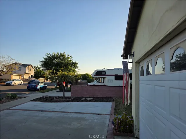 a view of a backyard with plants
