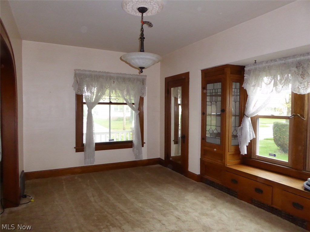3828 Silsby Road Cleveland, OH 44111 - Photo 4 of 19 Gallery Image 4