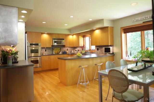 1434 Hampton Road Allentown, PA 18104 - Photo 12 of 26 Gallery Image 12