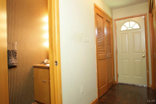 1434 Hampton Road Allentown, PA 18104 - Photo 17 of 26 Gallery Image 17