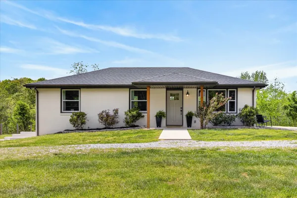 $350,000 | 3466 Oak Ridge Road, Palmyra, TN 37142