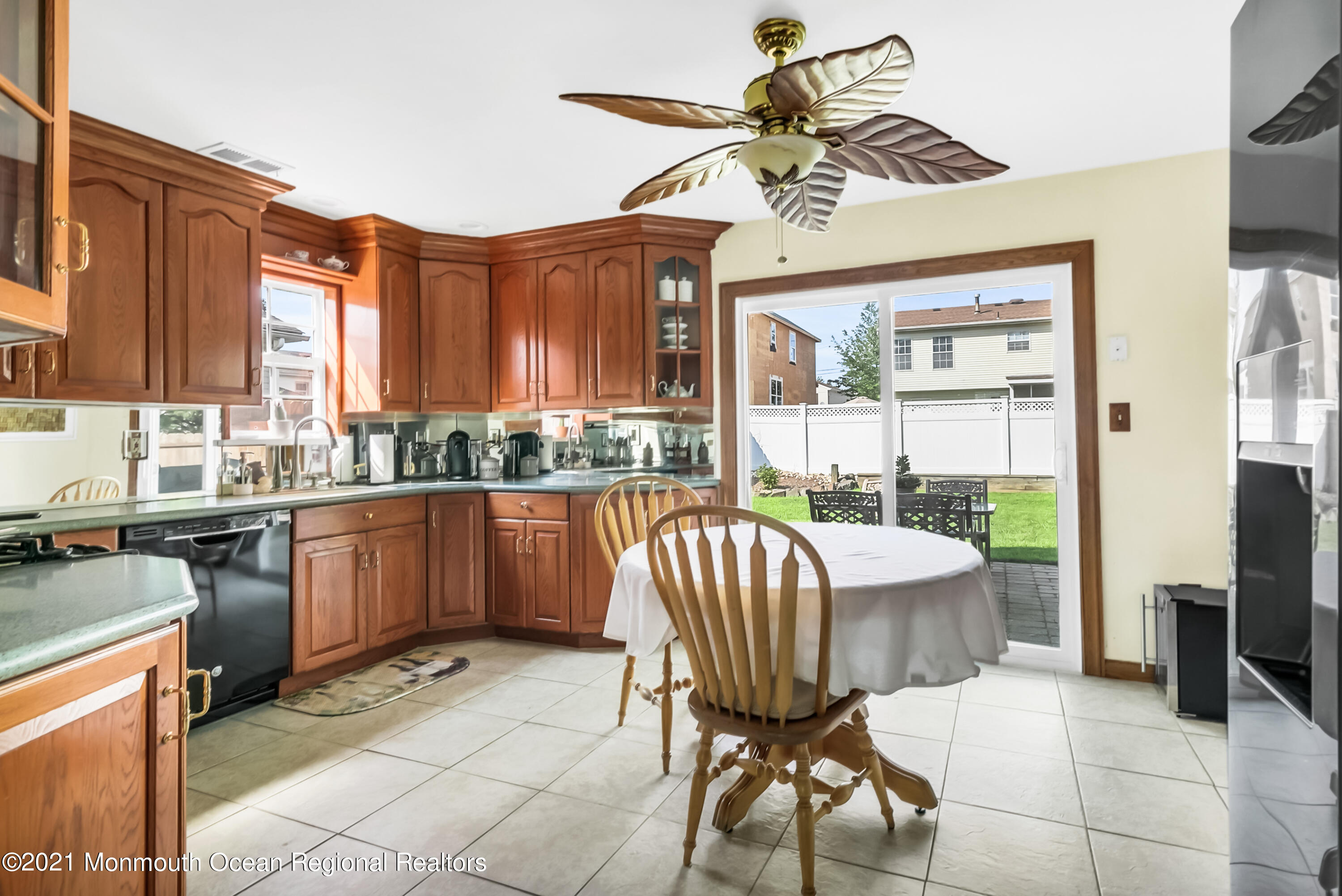 242 Raritan Street Keyport, NJ 07735 - Photo 6 of 21 242 Raritan St Keyport NJ-6