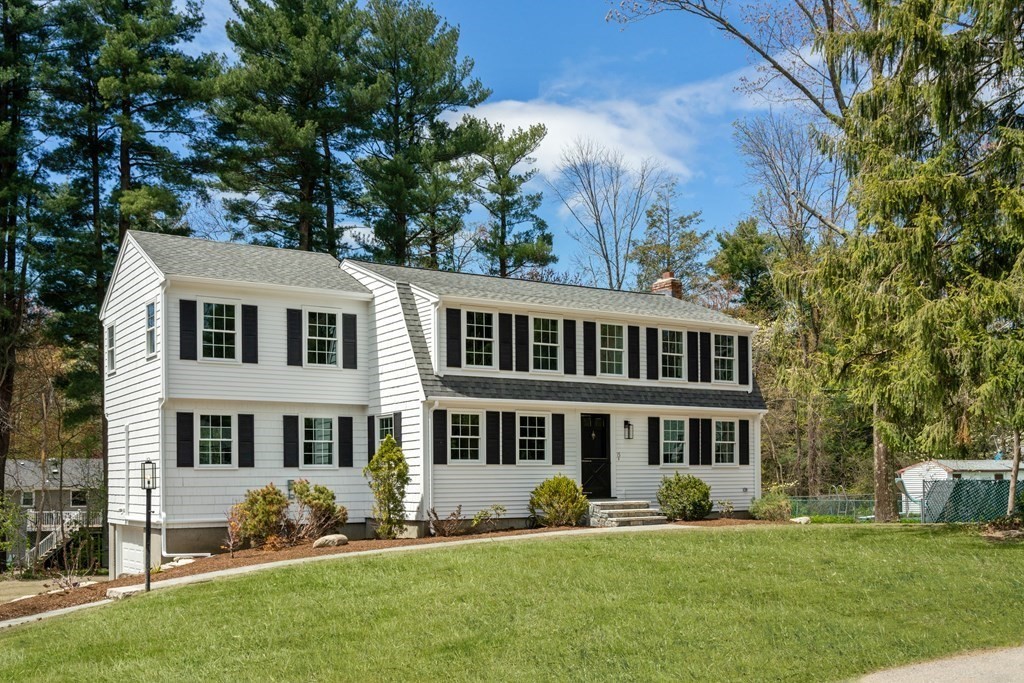 15 Woodfall Road Medfield, MA 02052 - Photo 2 of 25