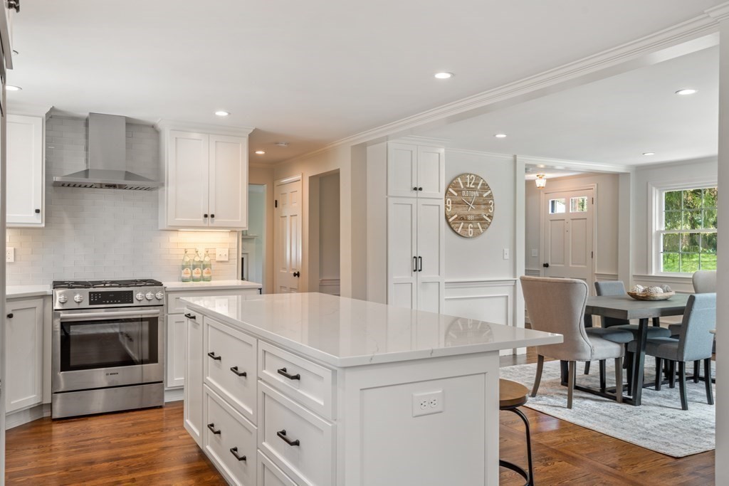 15 Woodfall Road Medfield, MA 02052 - Photo 7 of 25