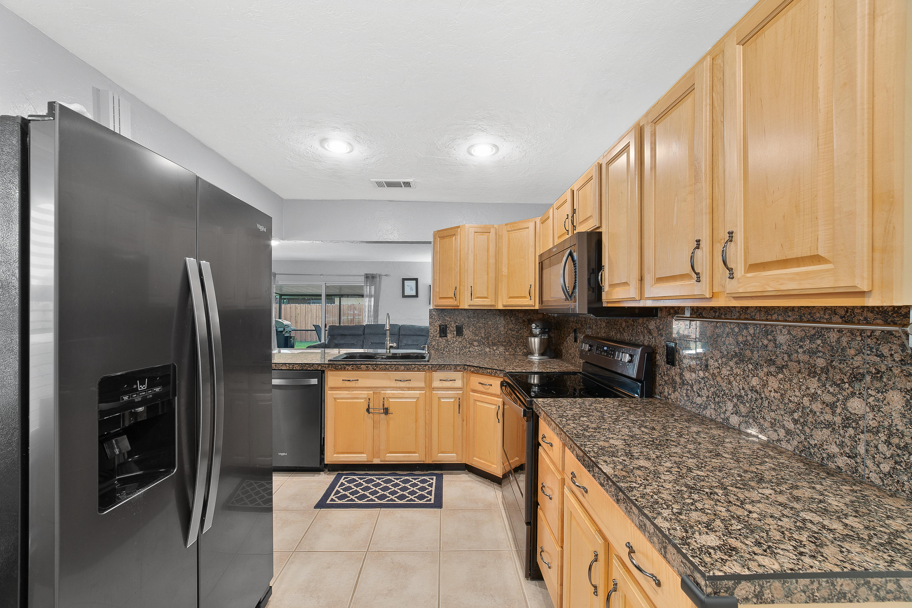 9570 Ohio Place Boca Raton, FL 33434 - Photo 8 of 22 Kitchen